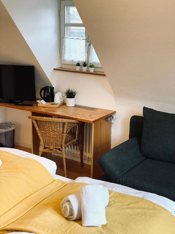 Hotel & Restaurant Gruener Baum Merzhausen Екстер'єр фото