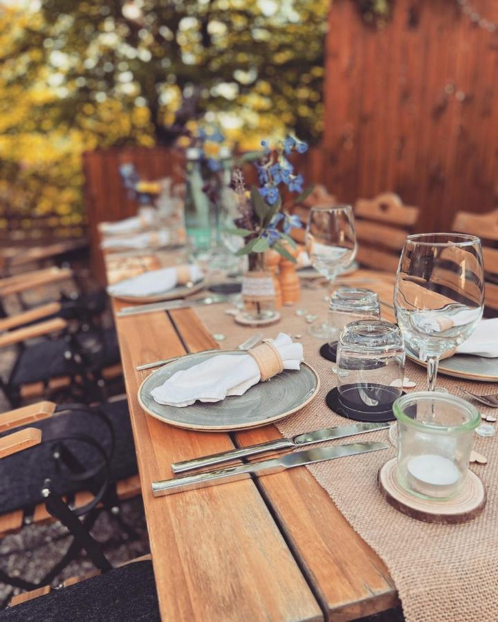 Hotel & Restaurant Gruener Baum Merzhausen Екстер'єр фото