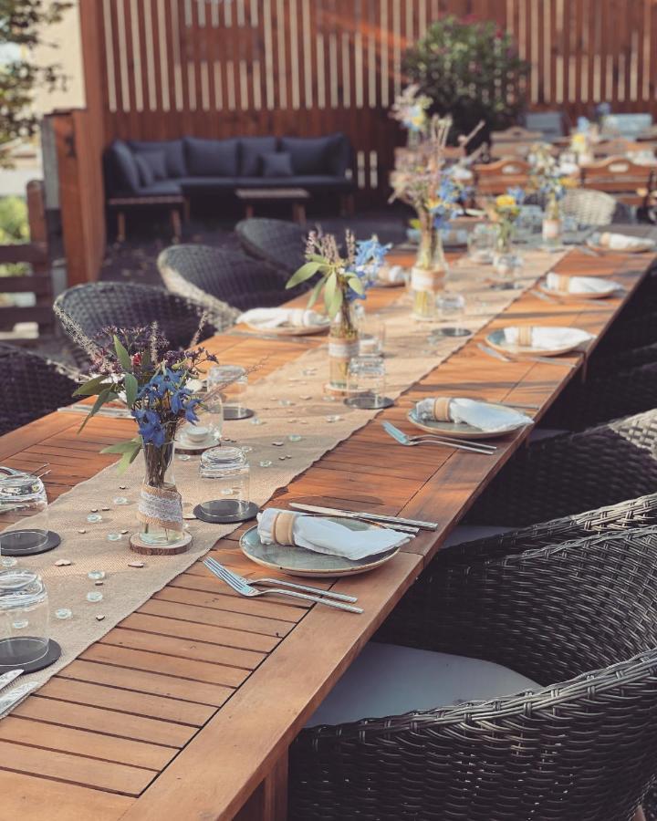 Hotel & Restaurant Gruener Baum Merzhausen Екстер'єр фото
