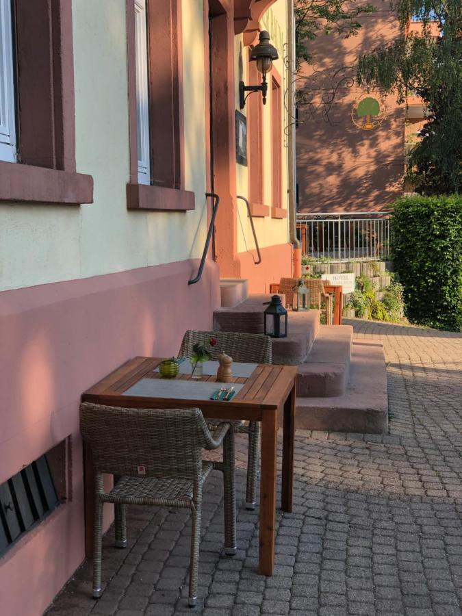 Hotel & Restaurant Gruener Baum Merzhausen Екстер'єр фото